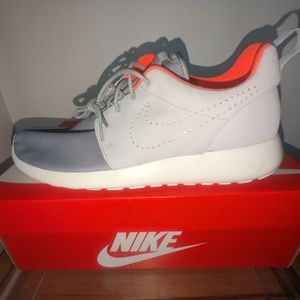 Nike Roshe One Premium Men's 9.5